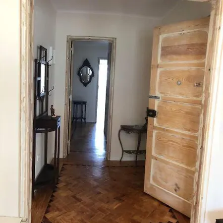 Campolide Nest * Lisboa